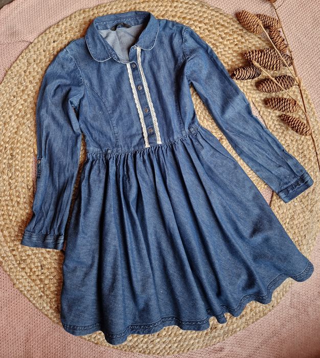 Granatowa sukienka jeansowa z koronką George r 134/140