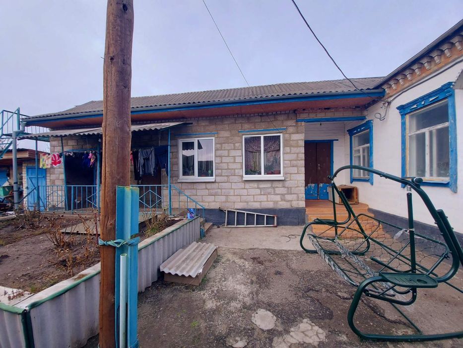 Продам добротный дом в Подгородном (С)