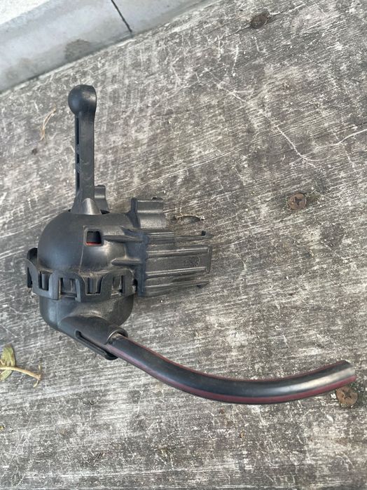 Вакуум впускного колектора 1019886 Tiguan