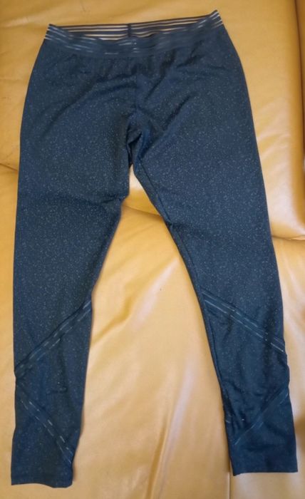 Szare legginsy sportowe we wzór, crivit