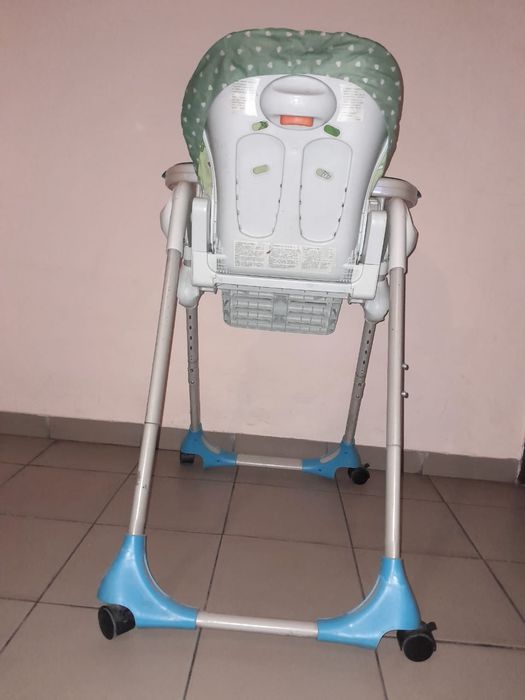 Столик для годування.Стільчик для годування.Бустер для годування.