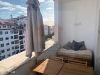 Penthouse T4 duplex com 193 m2 nos Jardins do Buzano, Parede.