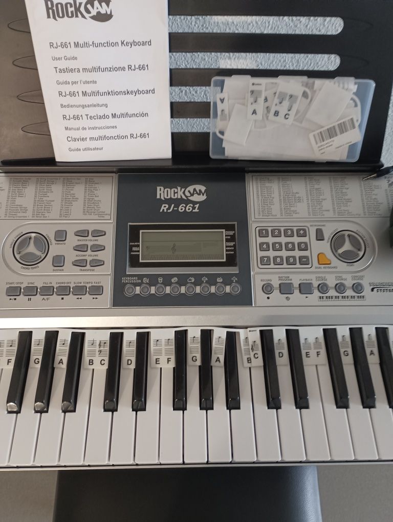 Piano multifunções