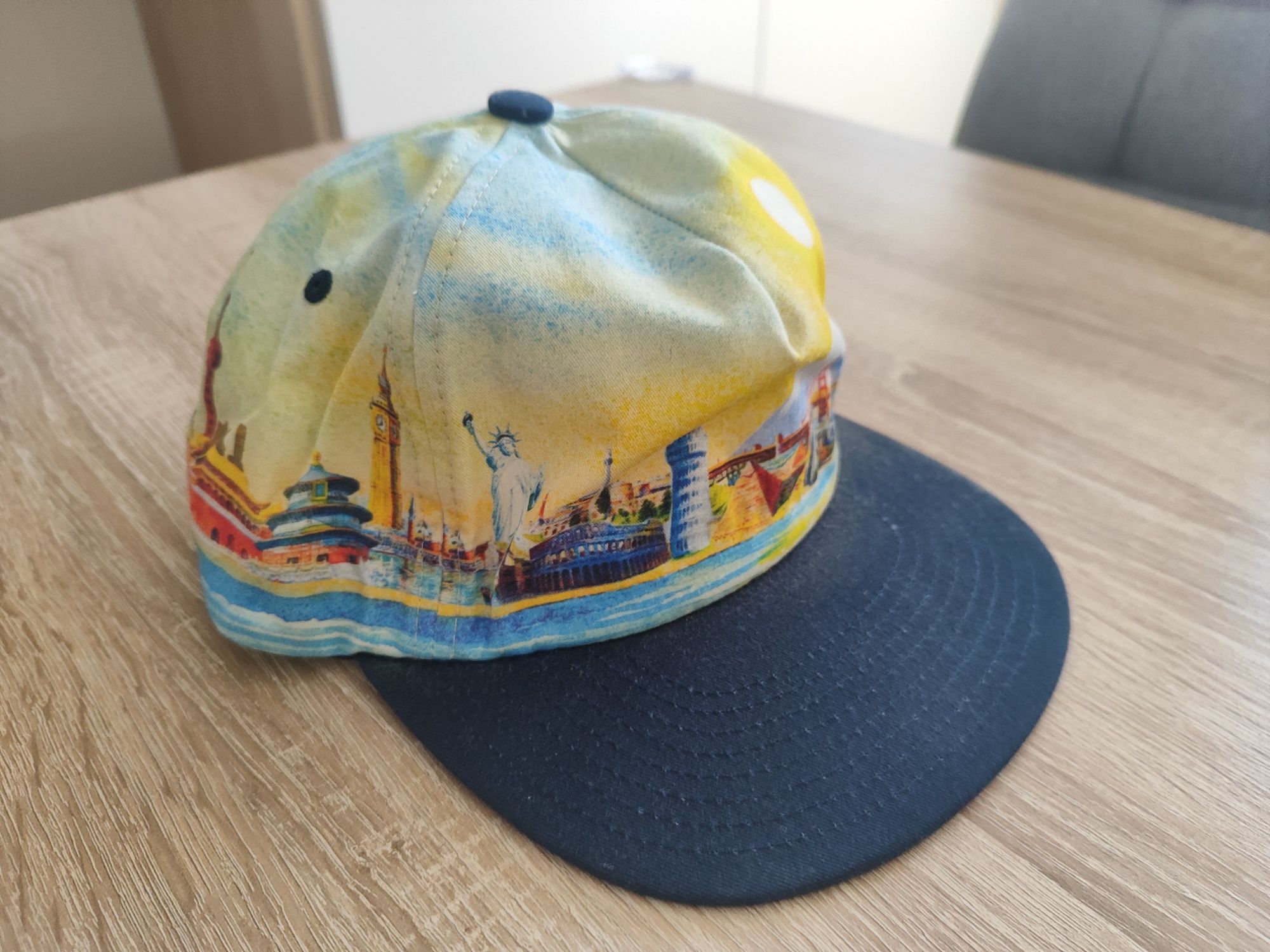 Nowa czapka z daszkiem HUF podróż świat zwiedzanie