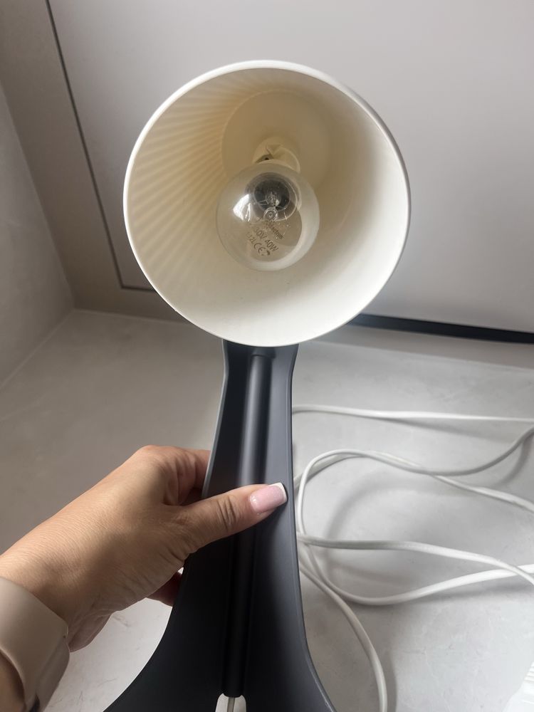 Lampka z ikea z żarówką