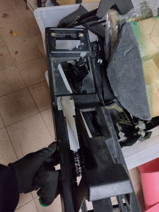 Plastiki lampka cabrio,przycisk ,tunel włączniki saab 900 krokodyl