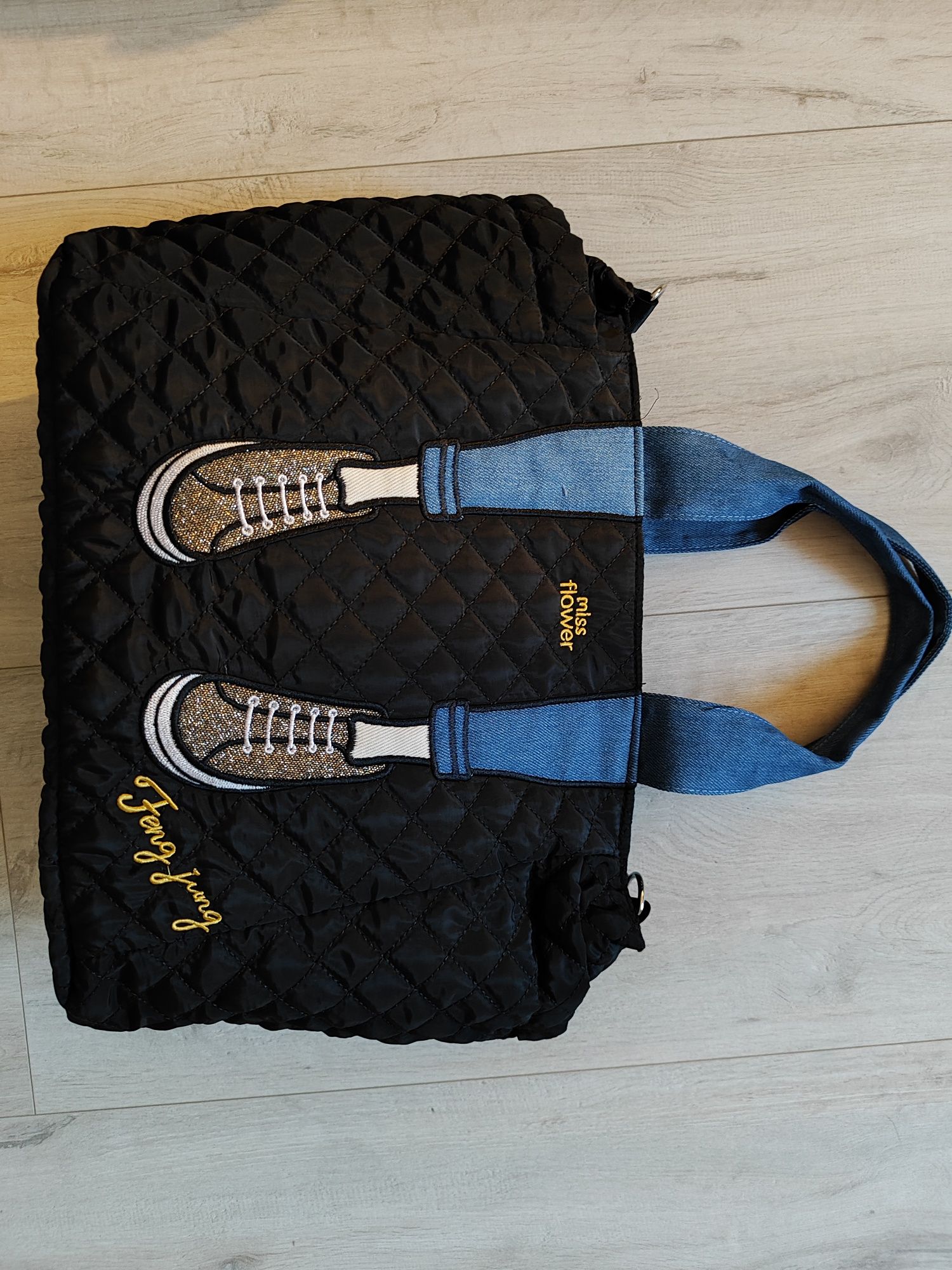 Torba shopper z trampkami