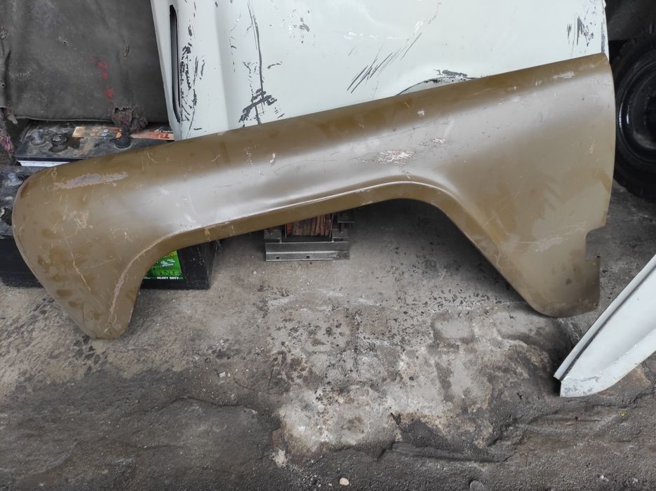 Błotniki do UAZ 469B nowe