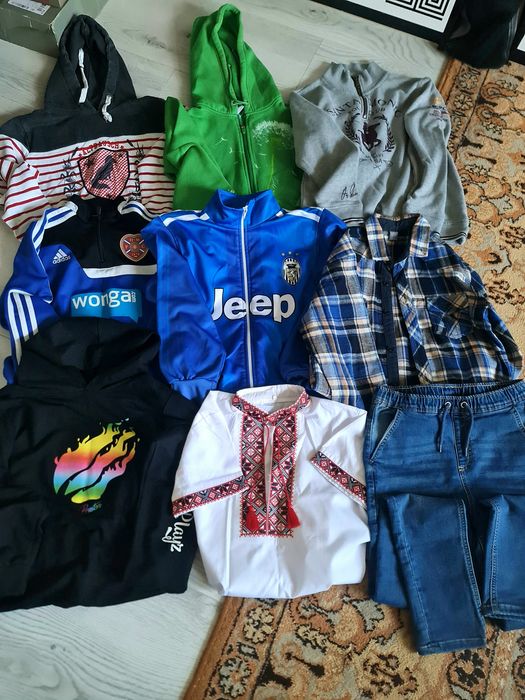 Продам вещи пакетом 140-152 рост