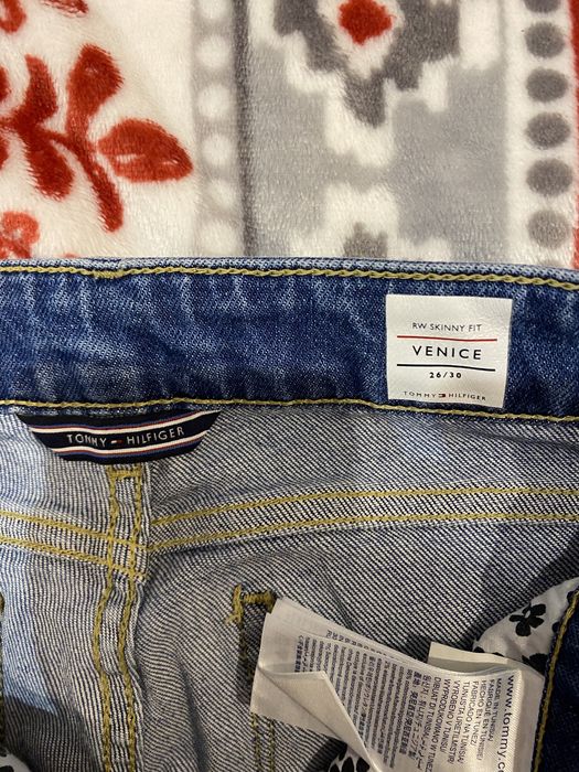 Spodnie Tommy Hilfiger damskie