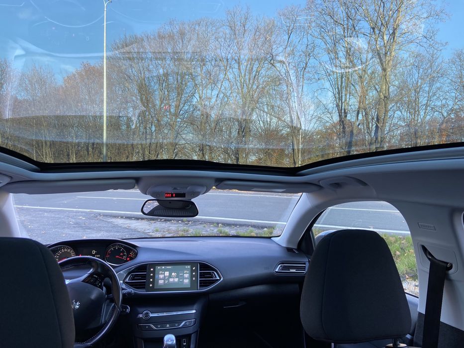 Peugeot 308 2016 року