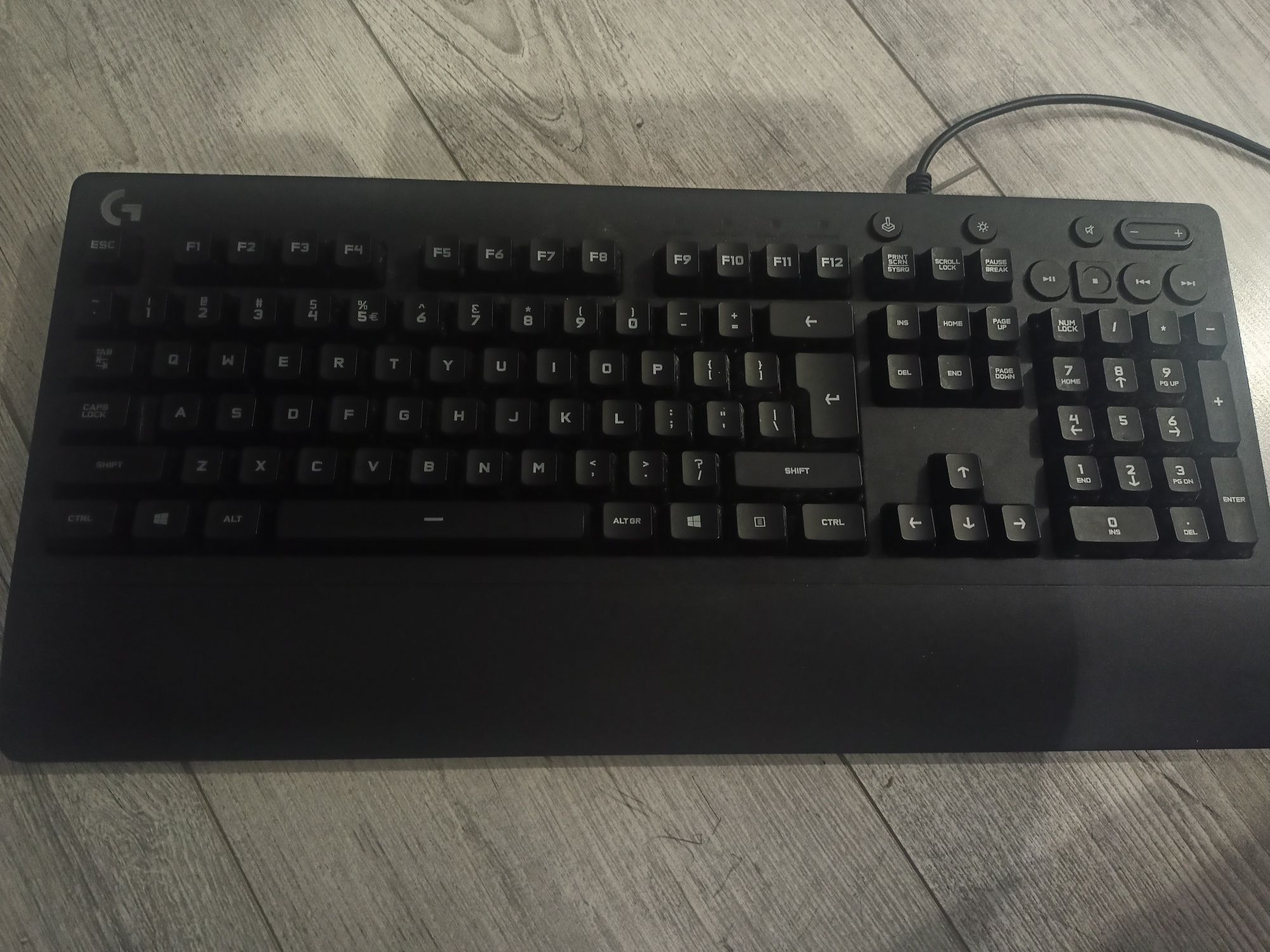 Klawiatura Logitech g213