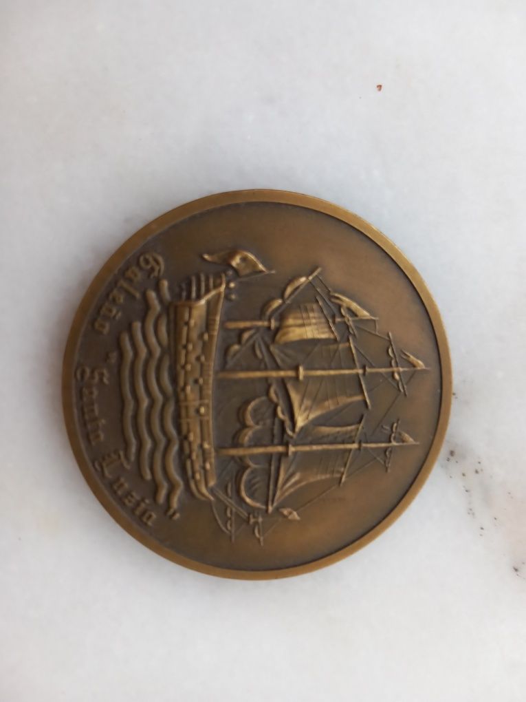 Medalhas de todo tipo de embarcações,  em bronze
