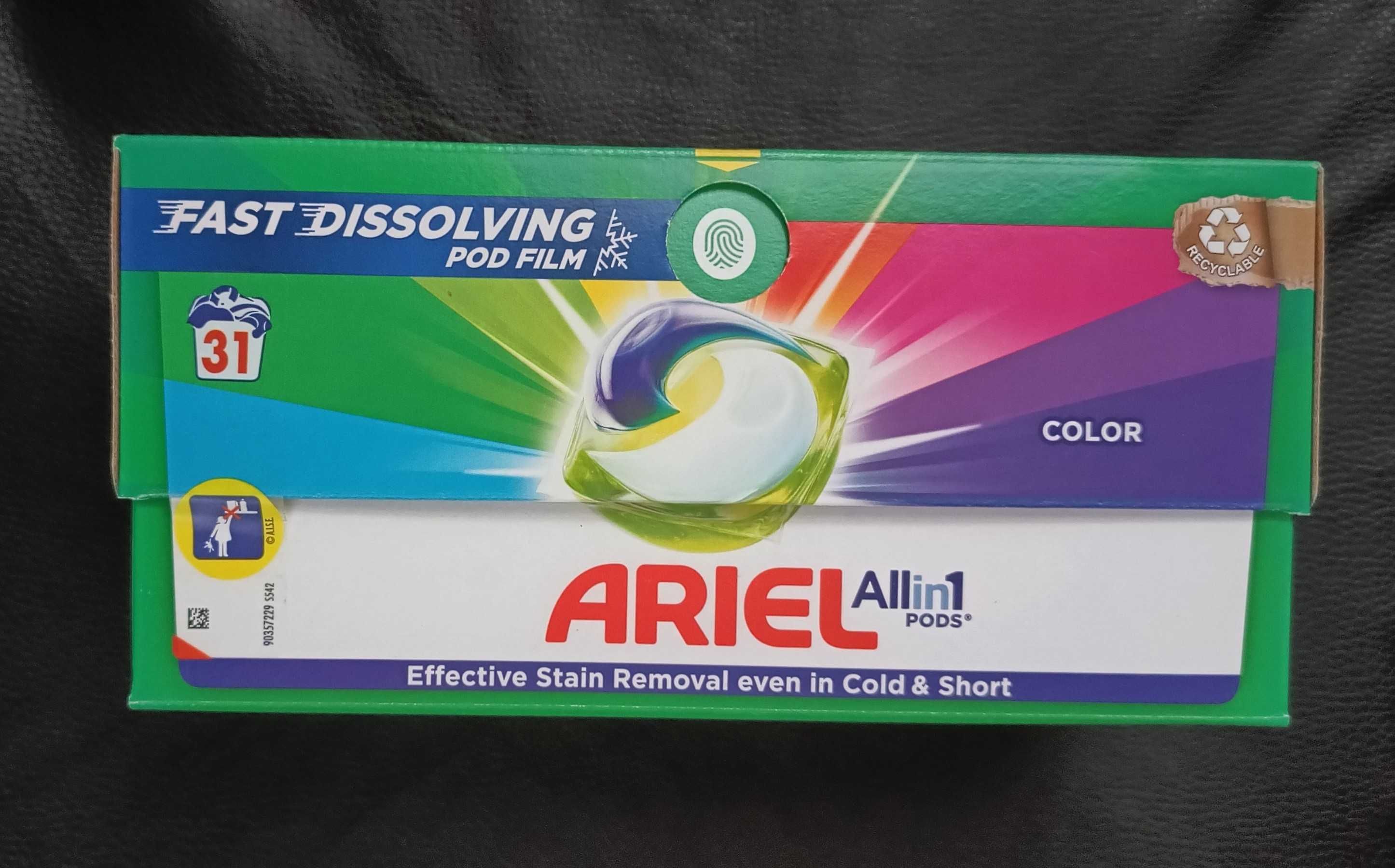 Ariel All-in-1 kolor pods kapsułki do prania tkanin.