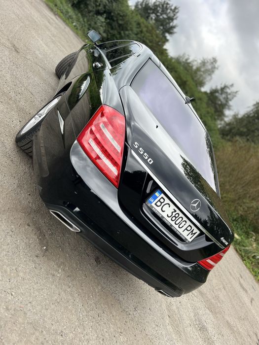 Mercedes.     w221   s-class!