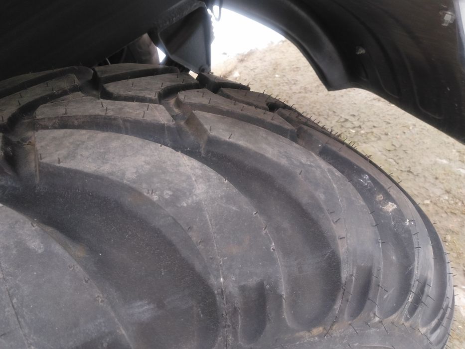 Напівпричіп тракторний самоскидний зерновоз