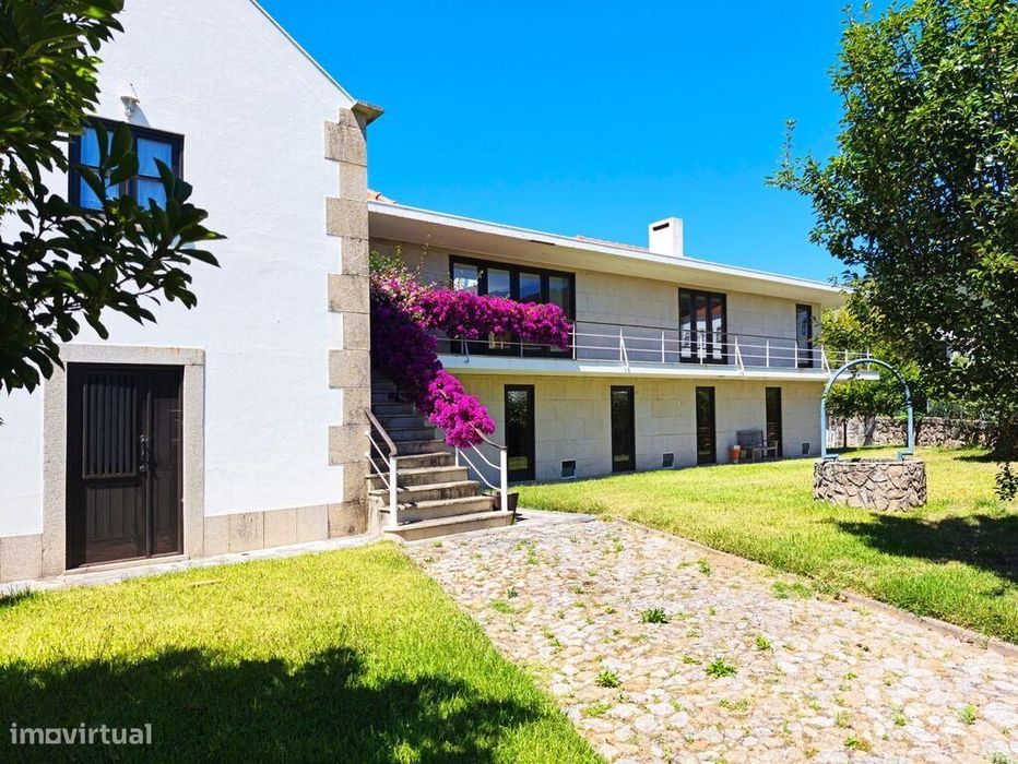 Casa T4 em Carreço de 767,00 m2