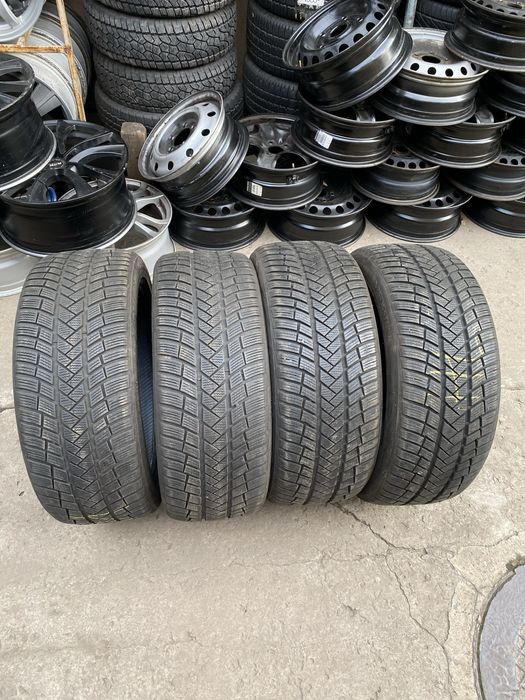 Шини 235 45R19 99V Vredestein Wintrac pro