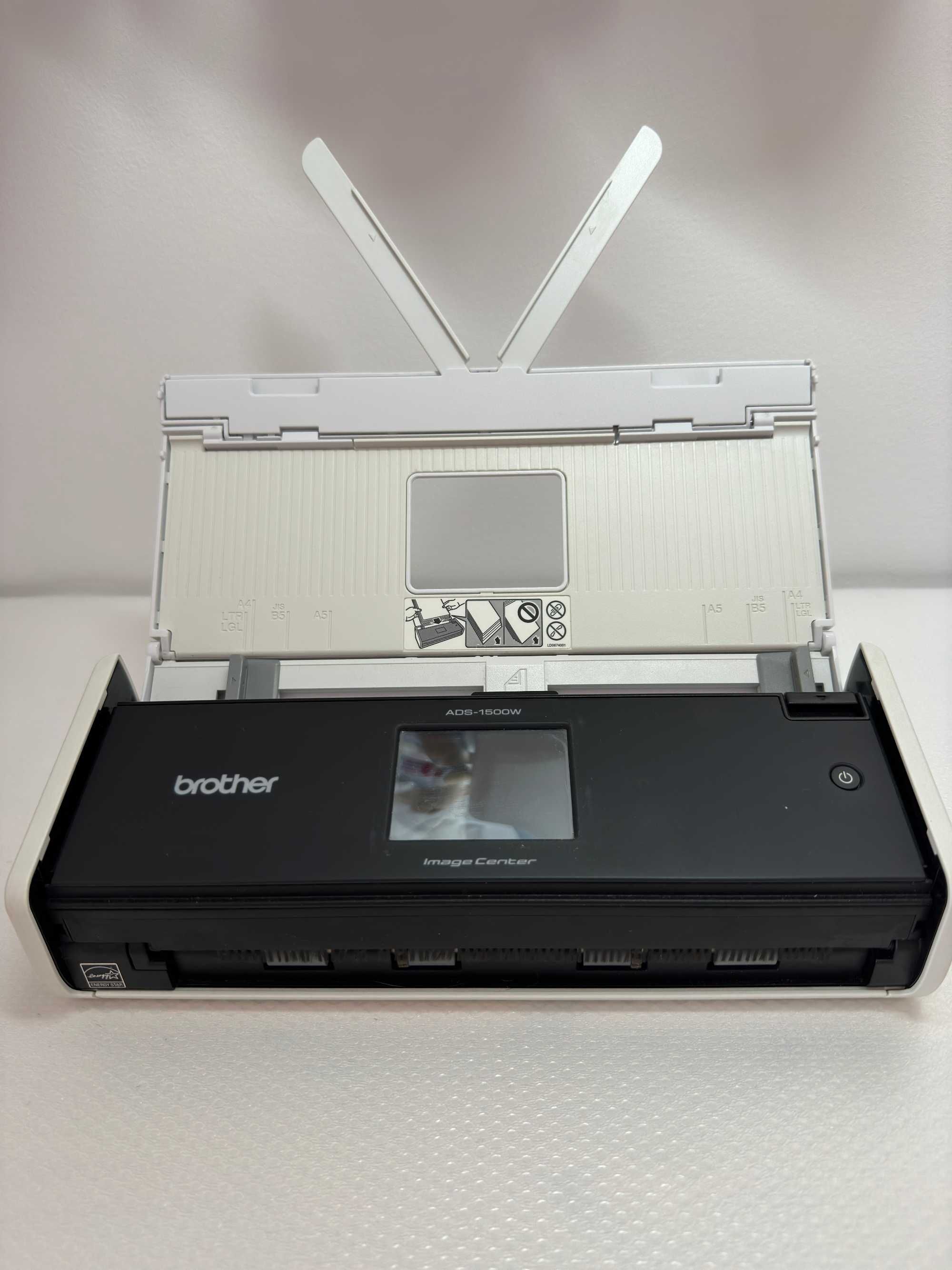 Scanner Brother ADS-1500W - Digitalize com Facilidade e Eficiência!
