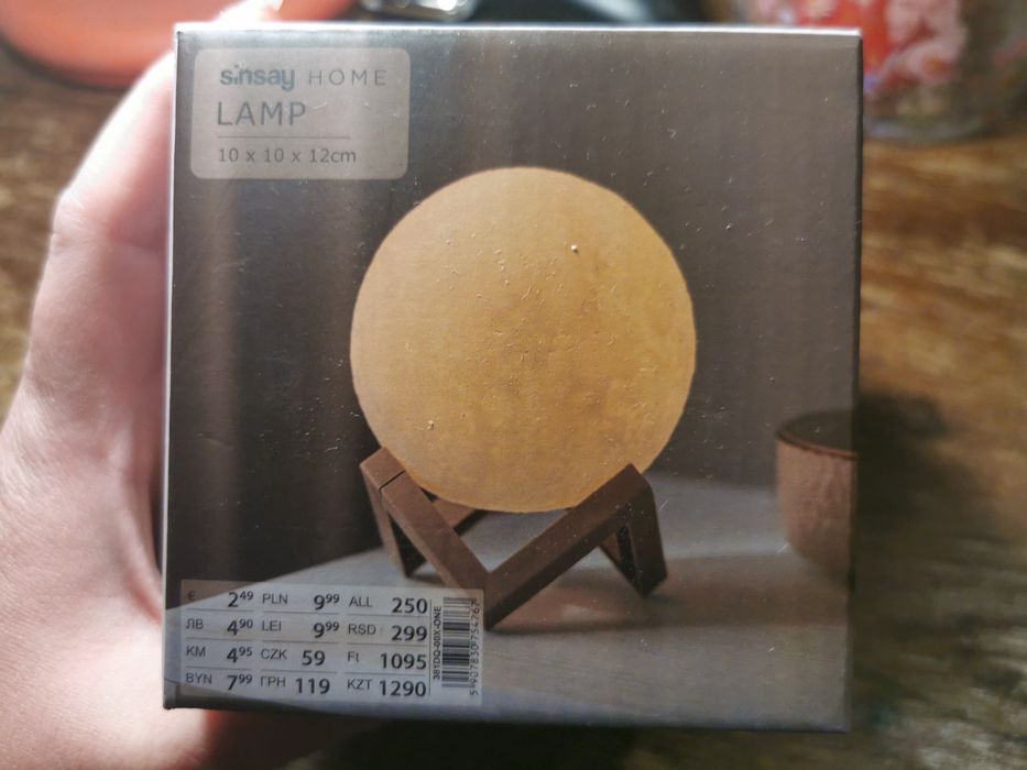 Lampka nocna księżyc