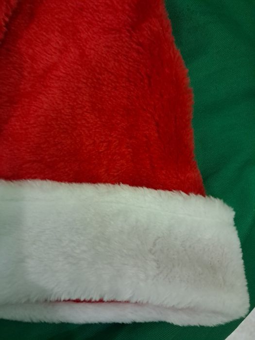 Новая, новорічна шапка.