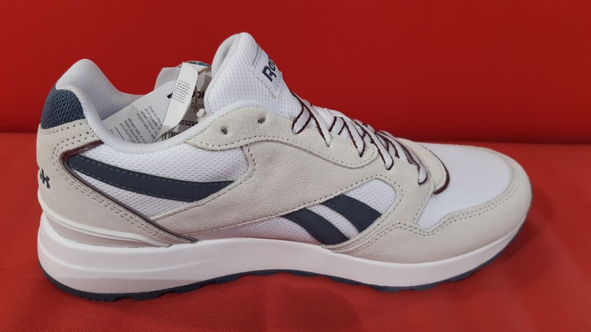 Sapatilhas Reebok vários tamanhos