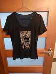Czarny t-shirt bluzka z błyszczącą aplikacją S