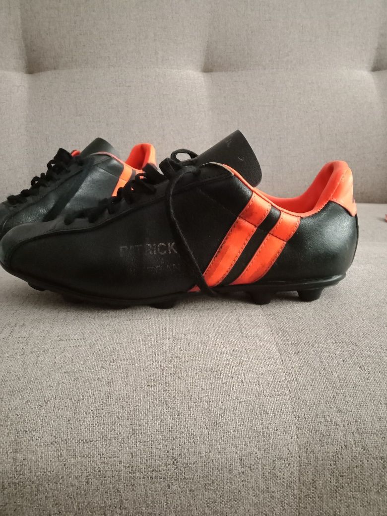 Buty piłkarskie korki piłka marki Patrick rozm 43