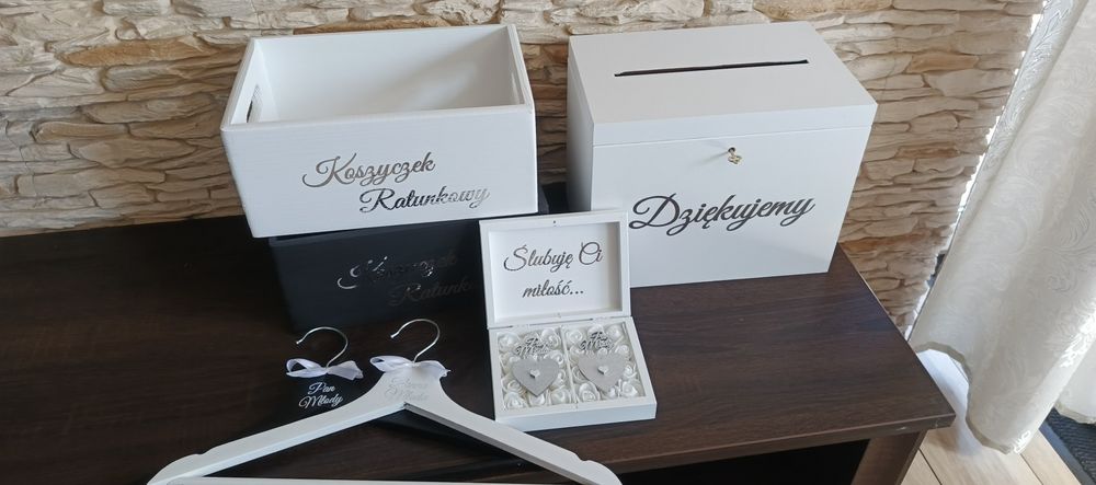 Pudełko na koperty i obrączki, koszyczki ratunkowe, wieszaki ślubne