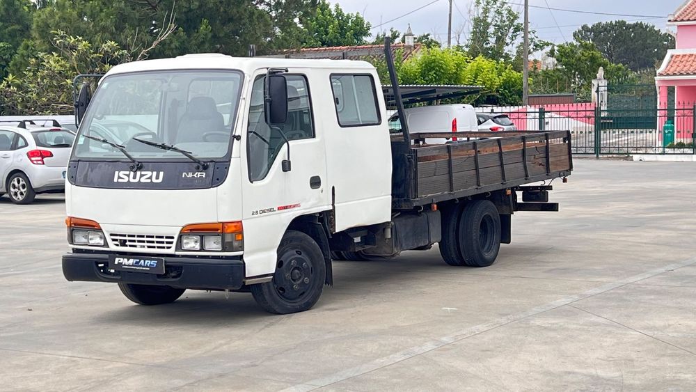 Isuzu NKR 55 LL5 D 7 lugares 2.8 d