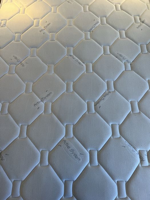 Colchão ortopédico de molas - 1,38m x 1,88m