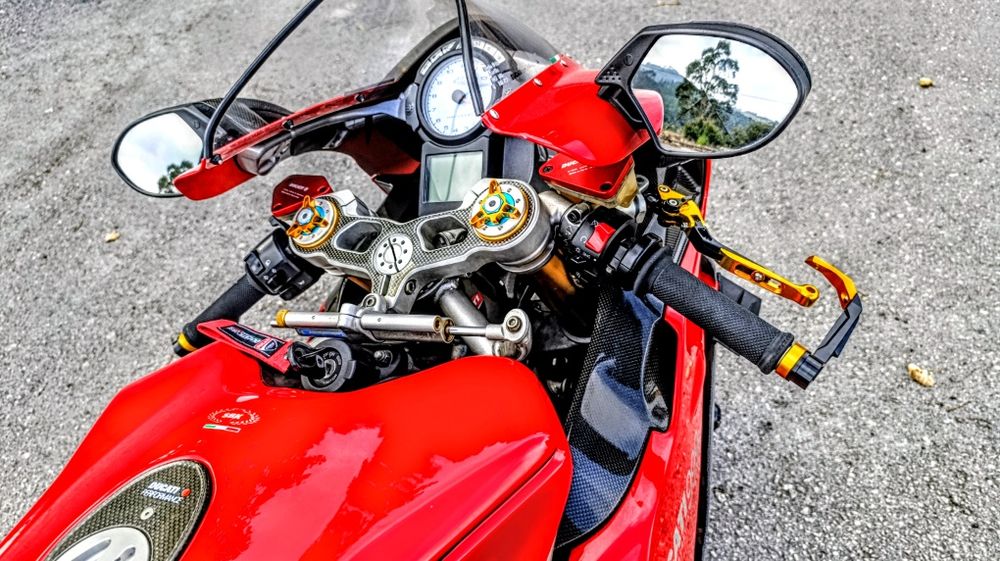 Vendo espetacular Ducati 999 S !