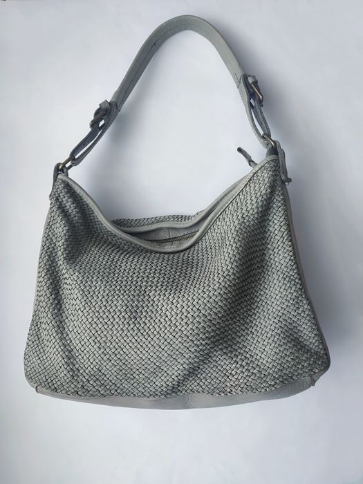 Шкіряна плетена сумка в стилі хобо , з вареної шкіри Vera Pelle