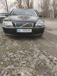 Продам Volvo S80 2000 року.