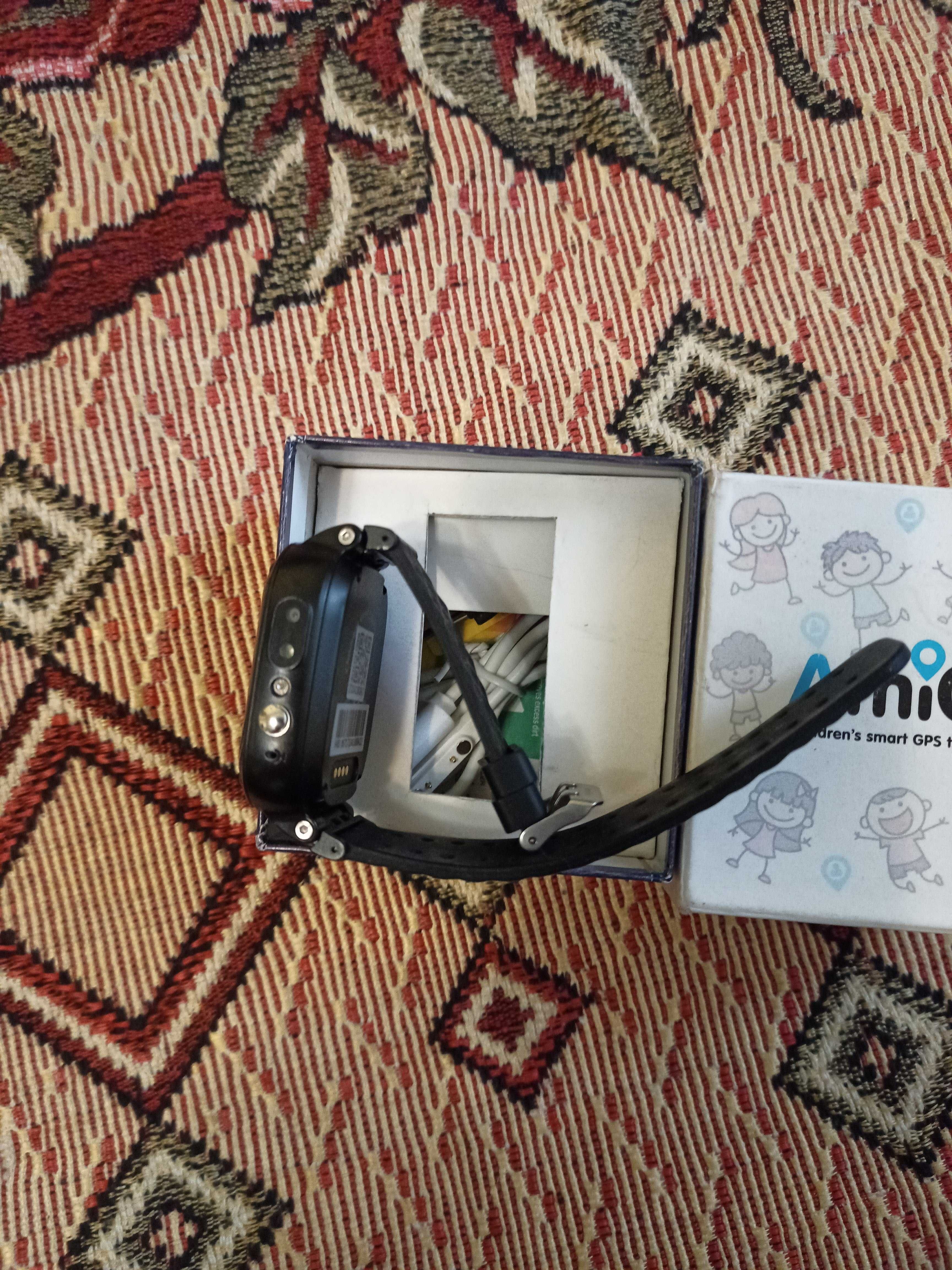Дитячий розумний годинник AmiGo GO004 Splashproof Camera
