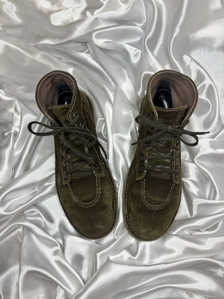 buty Kickers zamszowe zielone khaki zgniła zieleń goblincore unisex