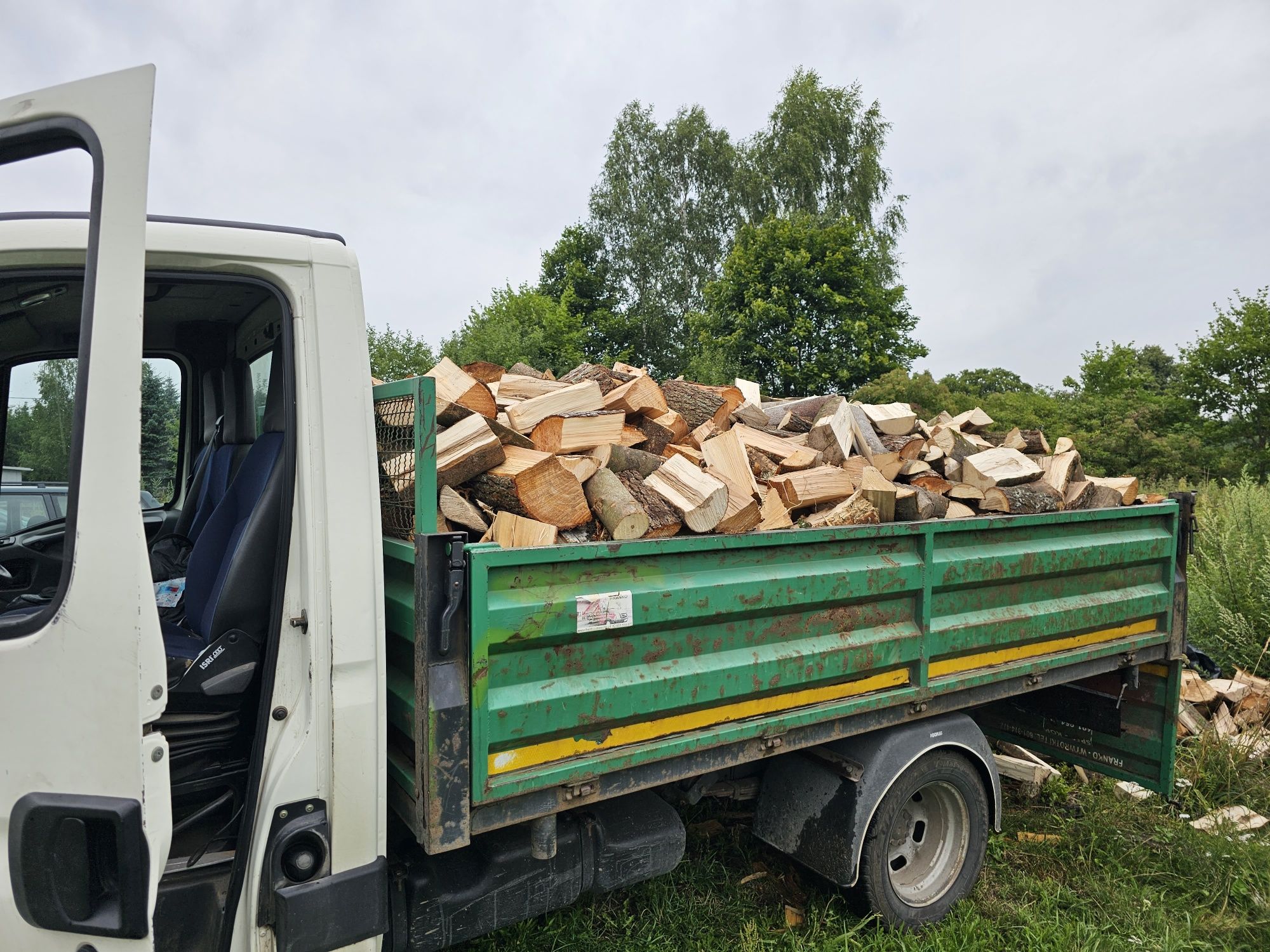 Drewno opałowe wszystkie gatunki cięte rąbane transport gratis