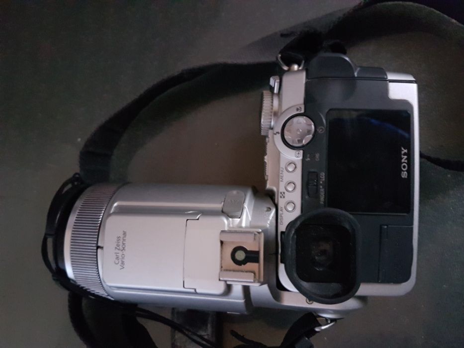 Vendo Sony Dsc - f717