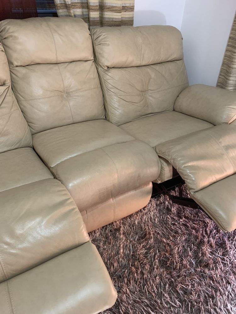 Sofa relex com apoio de pes