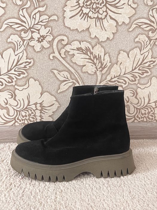 Зимові ботинки натуральна замша