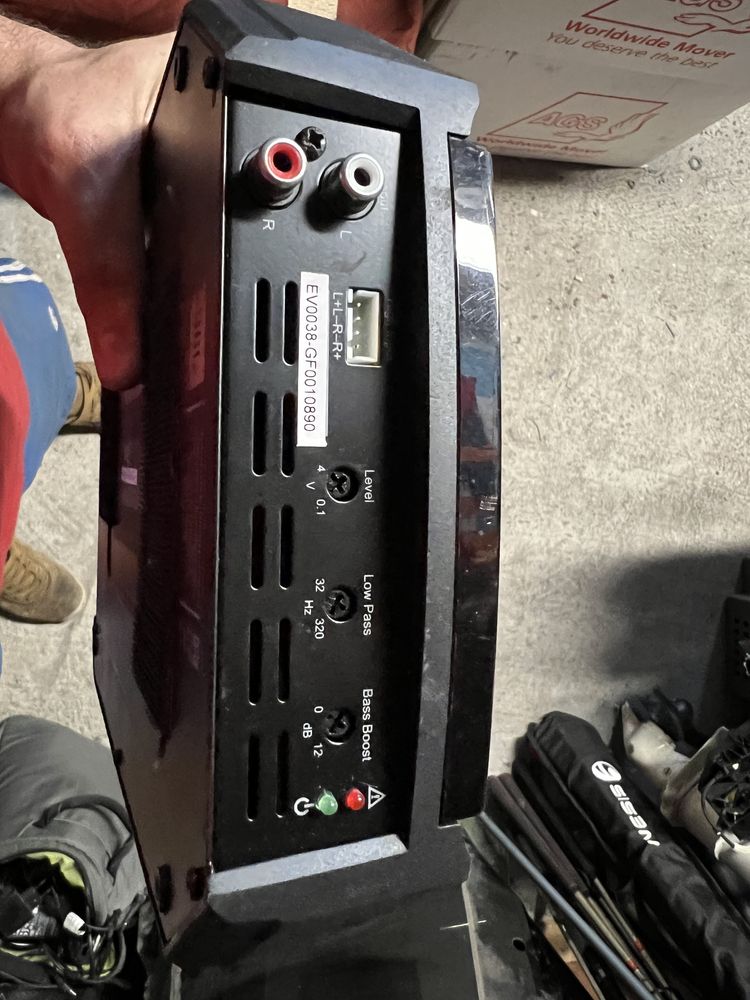 Wzmacniacz samochodowy JBL GX-A3001 moc 415W subwoofer