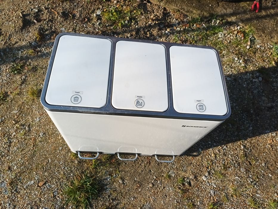 Kosze na śmieci super stan