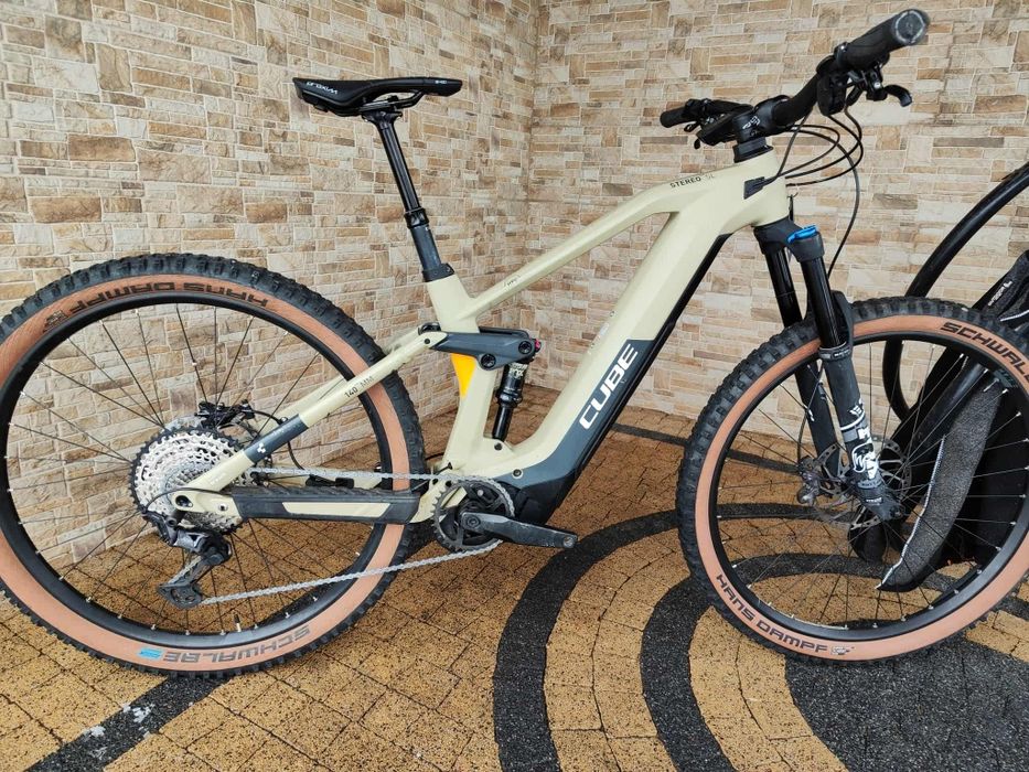 Karbonowy Full Rower elektryczny Cube stereo SL Bosch Cx