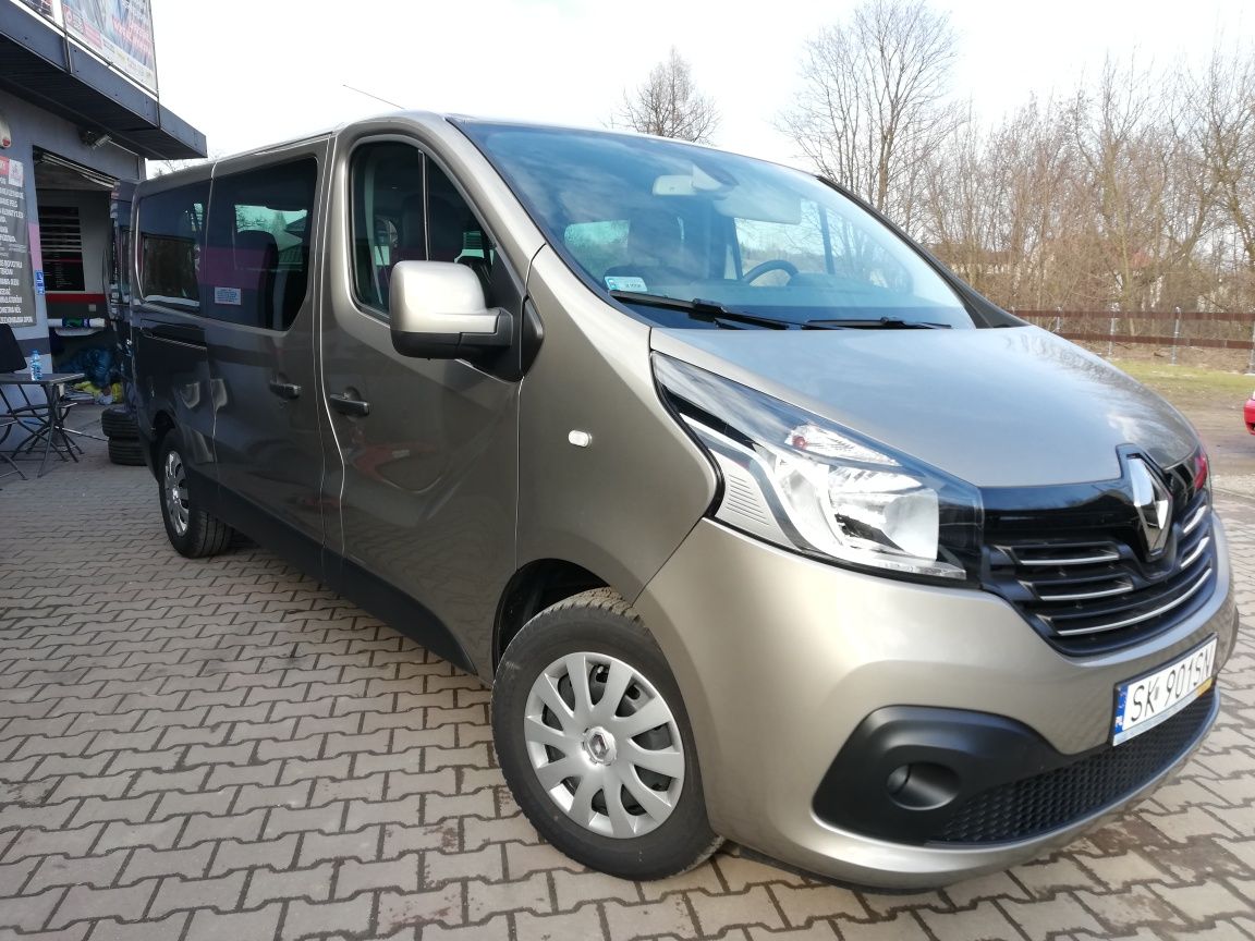 Wypożyczalnia busów 9 os. Wynajem samochodów BUS 9 os. Renault Trafic