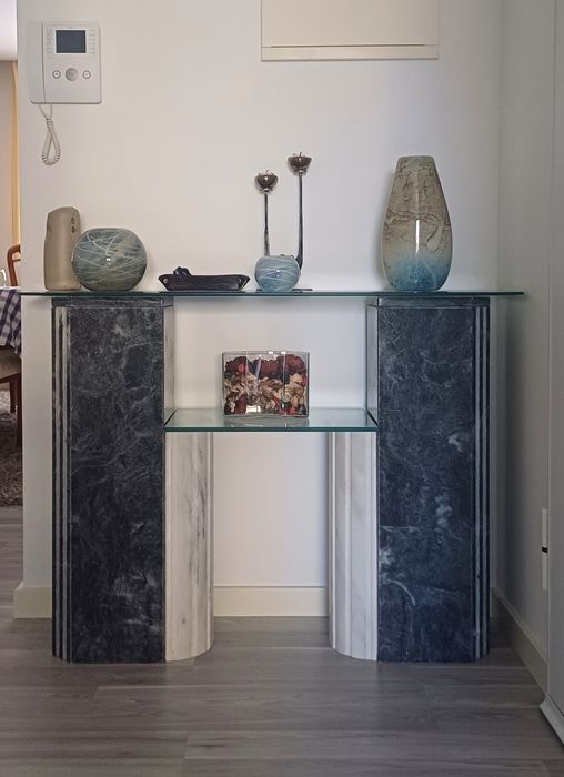 Mesa de TV de mármore