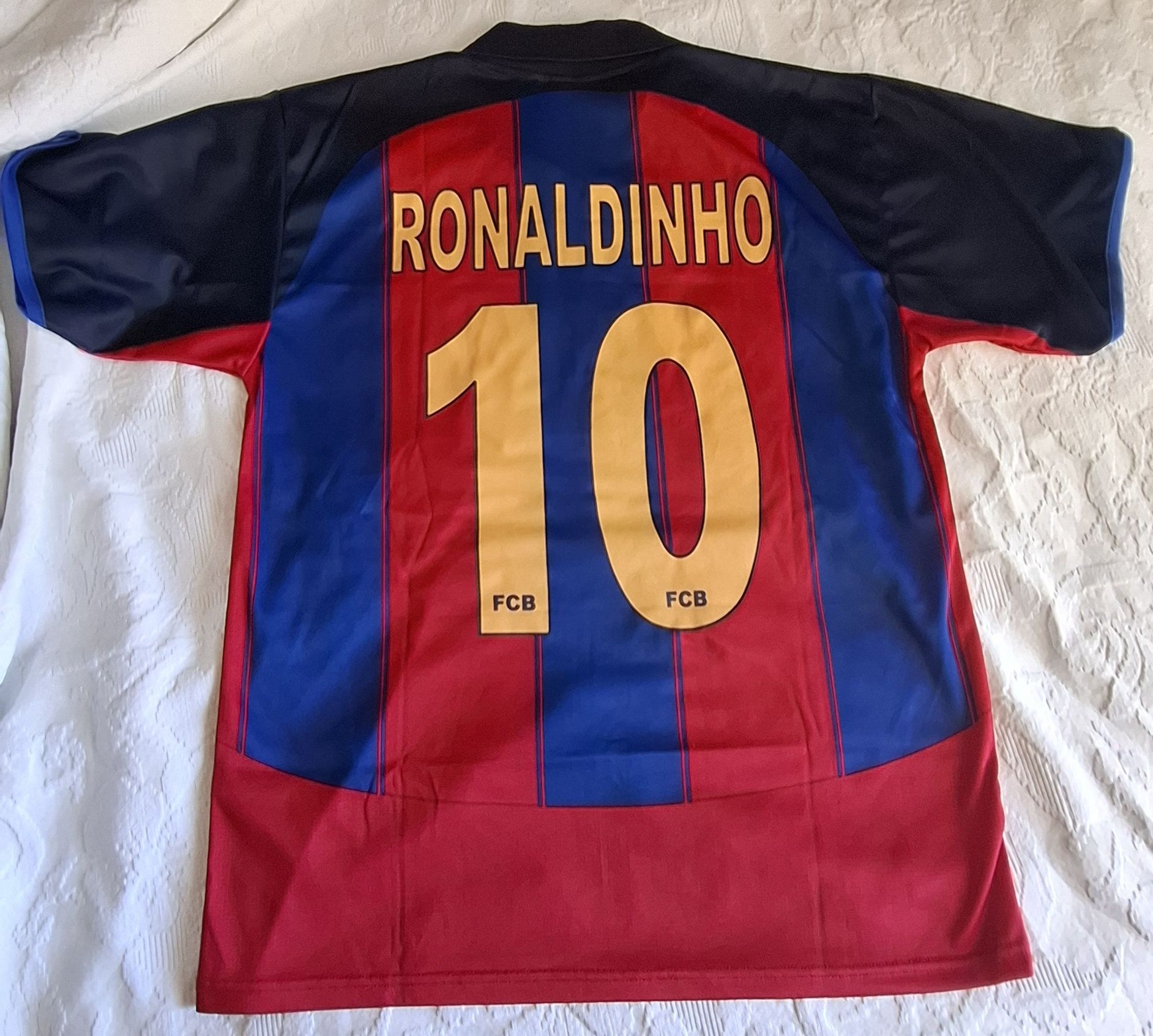 Camisola oficial Ronaldinho Gaúcho (FC Barcelona)