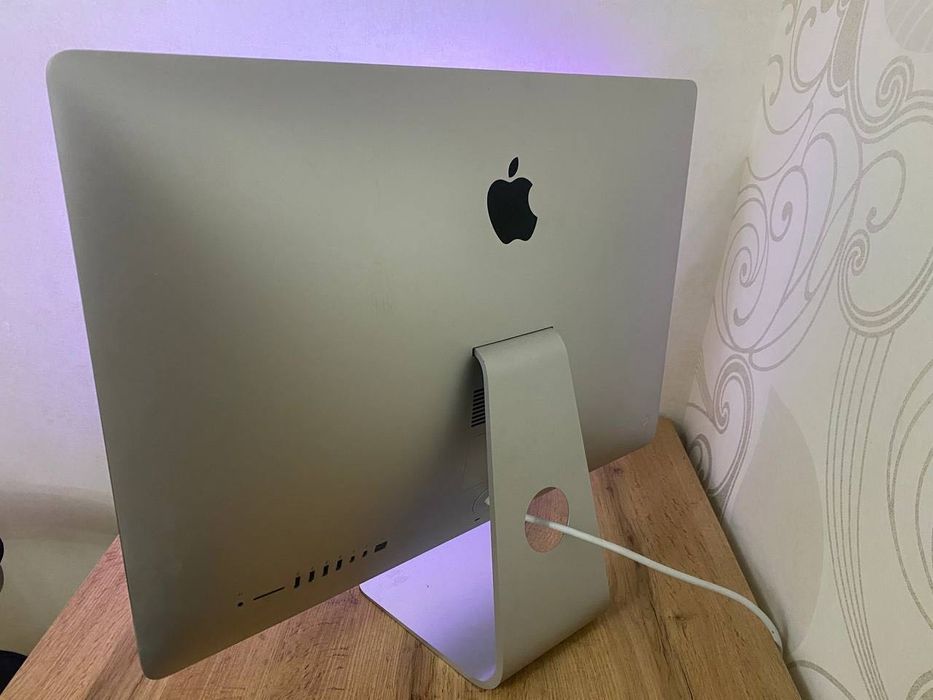 Продам Apple iMac (Retina 5K 27'-inch, late 2015)