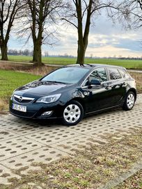 Opel Astra J Cosmo 2011 Biksenon, Skóry,Niski przebieg .