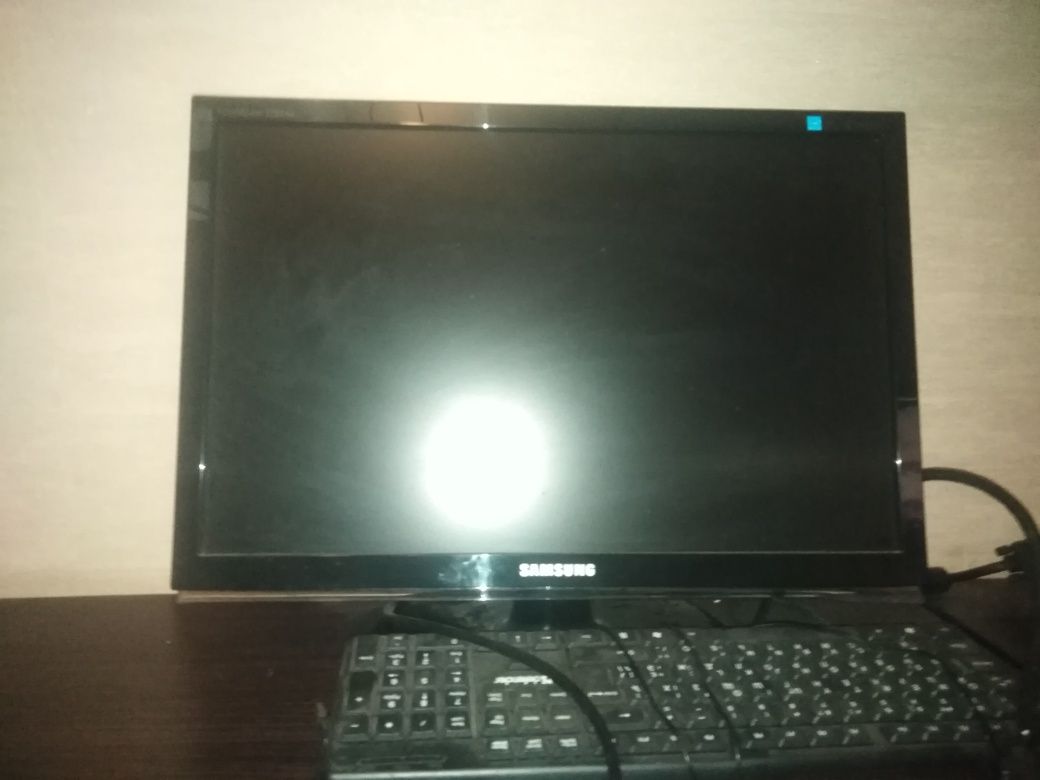 Монітор samsung 2253bw