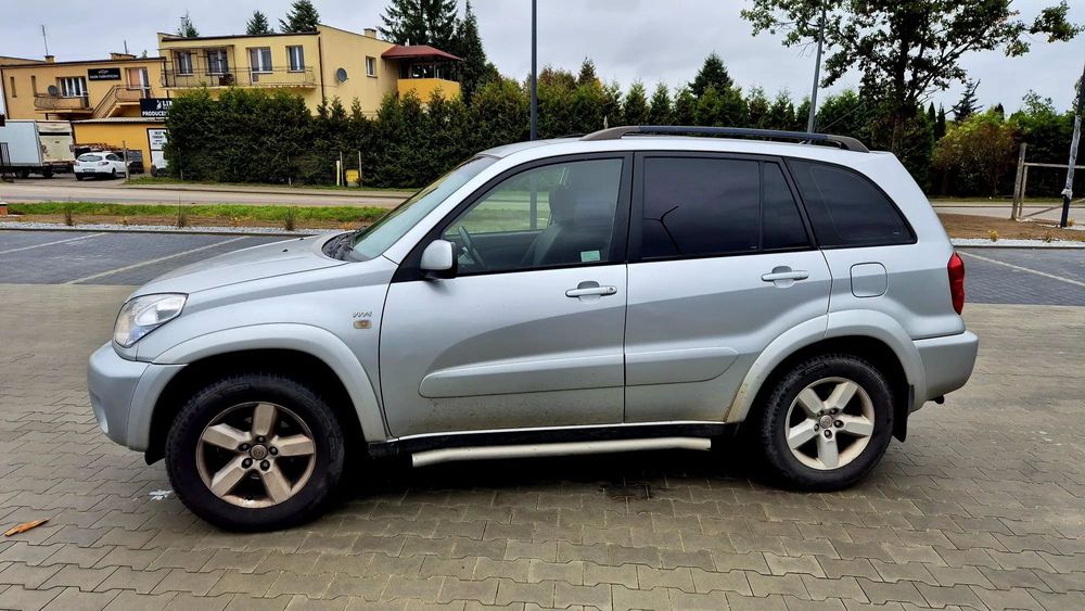 Toyota RAV4 Toyota RAV4 – 2004, 2.0 benzyna + LPG, automat